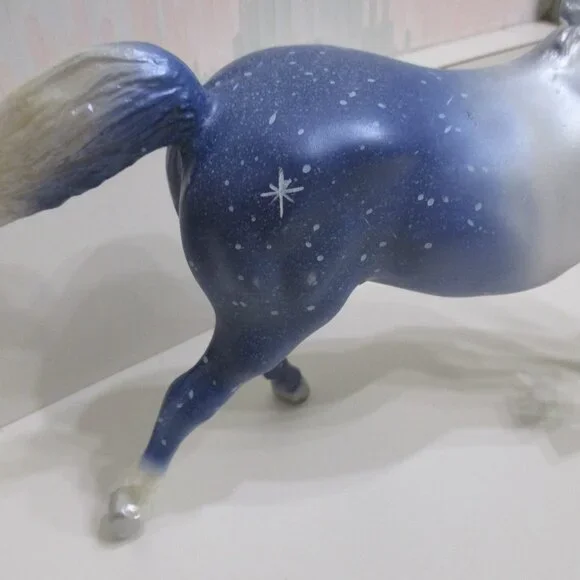Retired Breyer Horse #1146 Stardust Pearl Blue Unicorn Running Stallion Fantasy - Picture 4 of 13
